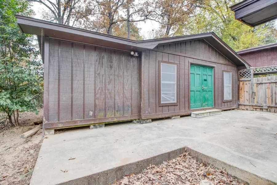 2813 Teakwood Dr., Longview, TX 75605 - Image #2