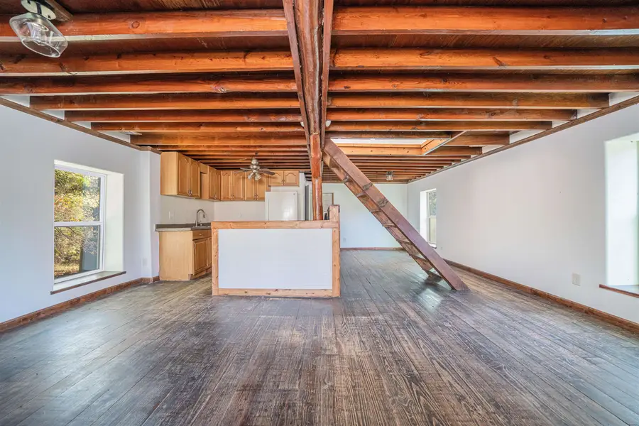 13312 Mountain View Rd, Winona, TX 75792 - Image #2