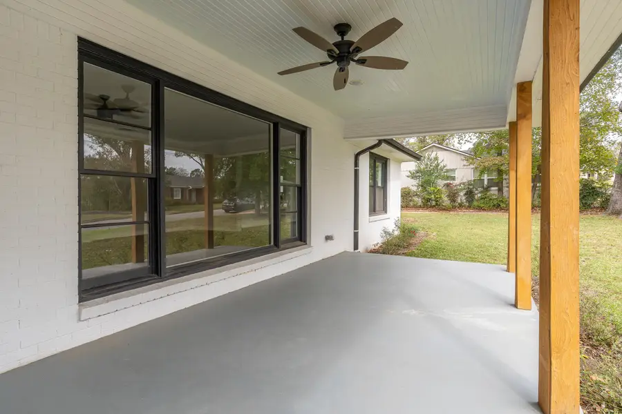 2425 Oak Ln, Tyler, TX 75701 - Image #3