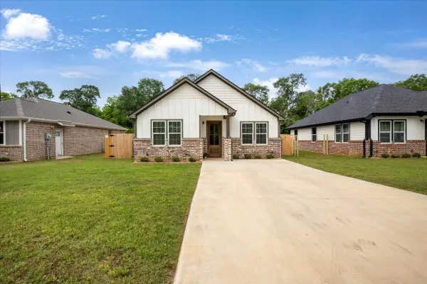 509 Zimmerman Drive, Jacksonville, TX 75766-2308