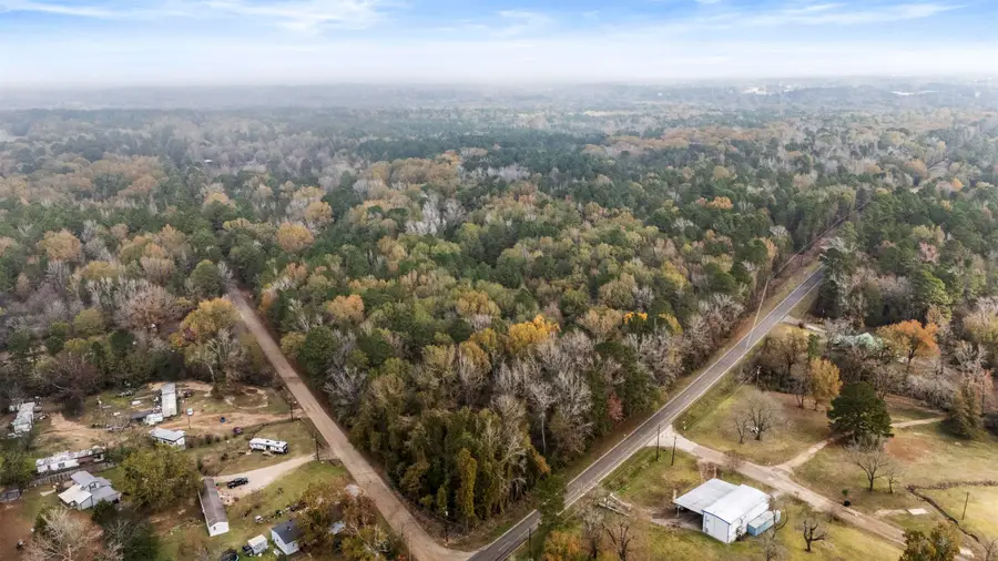 111 Magnolia Rd, Kilgore, TX 75662 - Image #2