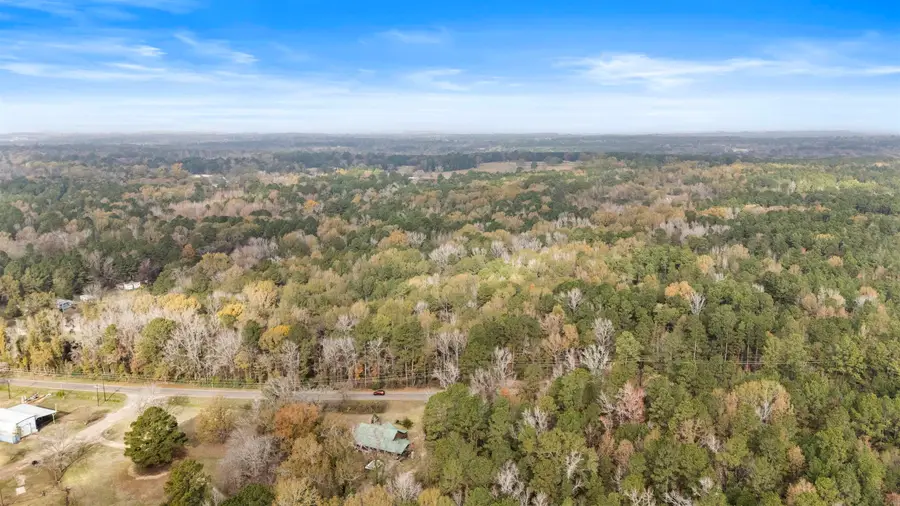 111 Magnolia Rd, Kilgore, TX 75662 - Image #3