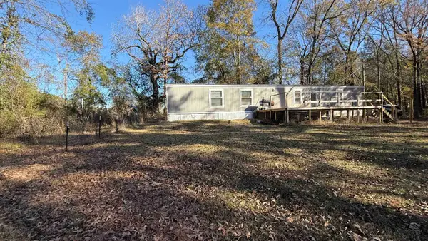 6089 E Juanita Dr, Longview, TX 75605-6372