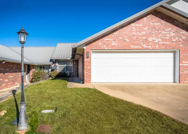 1827 Paverstone Ln., Longview, TX 75605