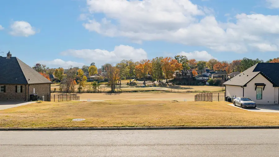 2907 Fairway Oaks Lane, Longview, TX 75605 - #2