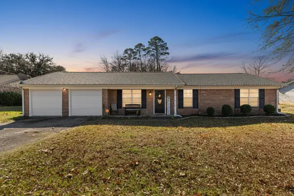 822 Blueridge Pkwy, Longview, TX 75605