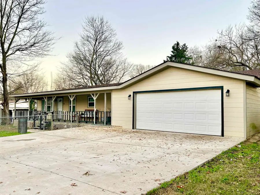 1106 Fairway Dr., Longview, TX 75604 - Image #3