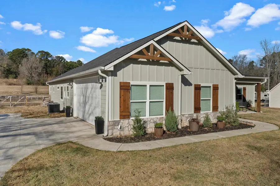 2841 Zinnia Rd, Diana, TX 75640 - Image #2