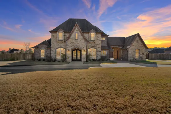 145 Abby Gail Dr, Longview, TX 75605