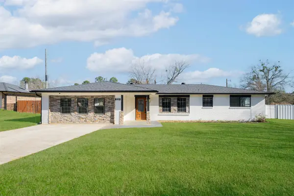 225 Joy Dr, Ore City, TX 75683