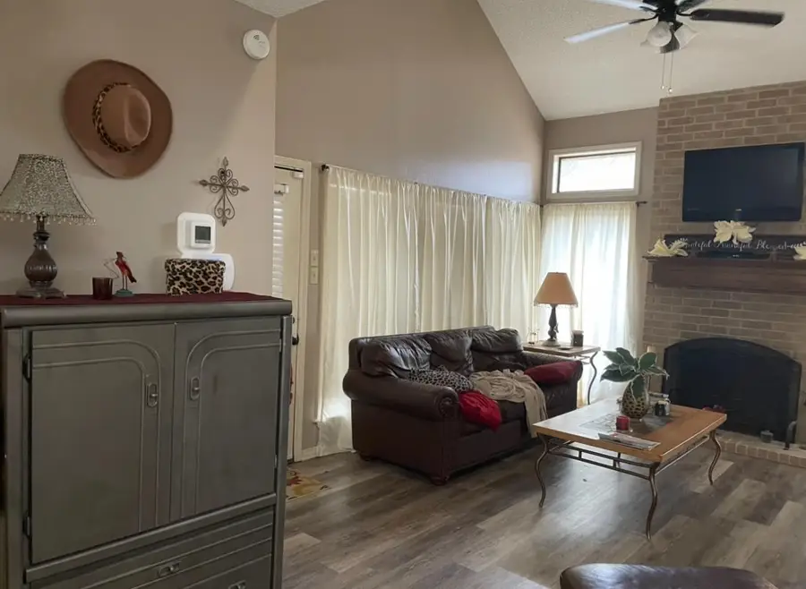 102 Sage Rd., Longview, TX 75604 - Image #2