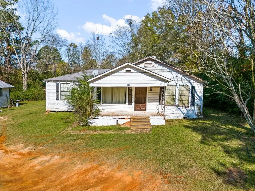 297 Brown Street, Center, TX 75935 - Image #1