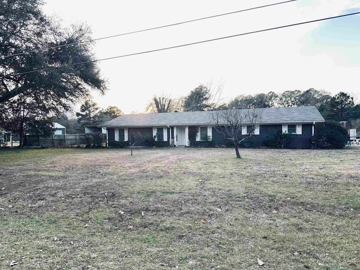 3421 Dianna Dr, Longview, TX 75602 - Image #1