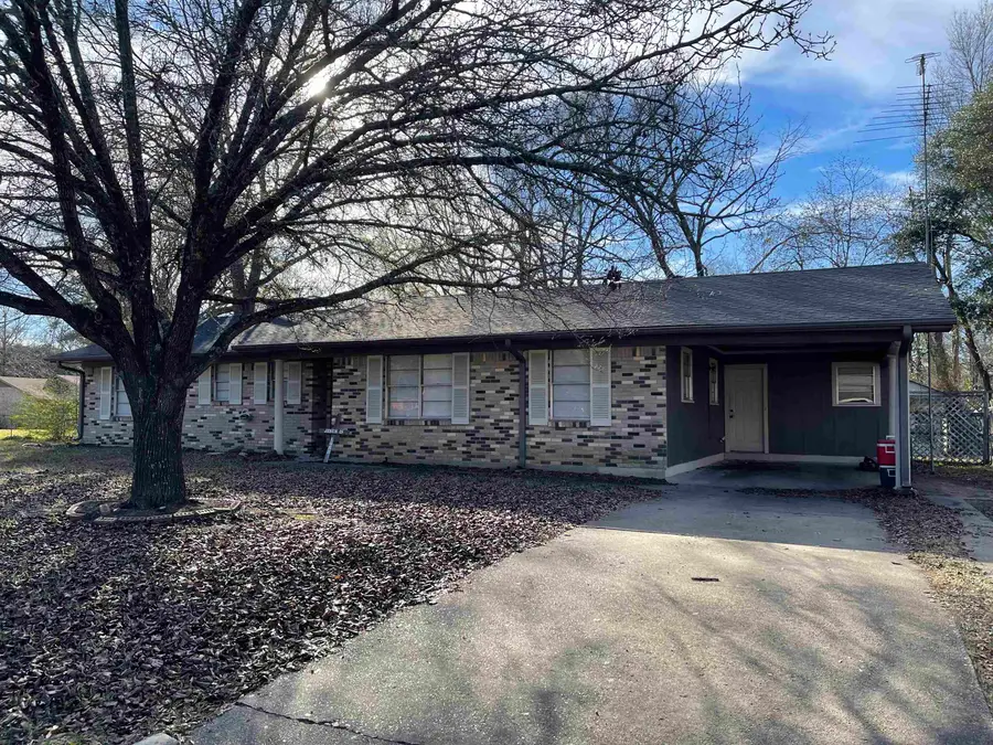 212 S Gaston, Carthage, TX 75633 - Image #2