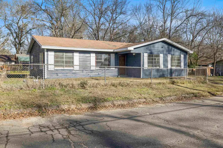 501 E Eddy, Gladewater, TX 75647 - Image #2