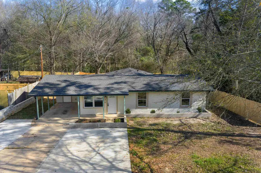 614 S Sun Camp Rd., White Oak, TX 75693 - Image #2