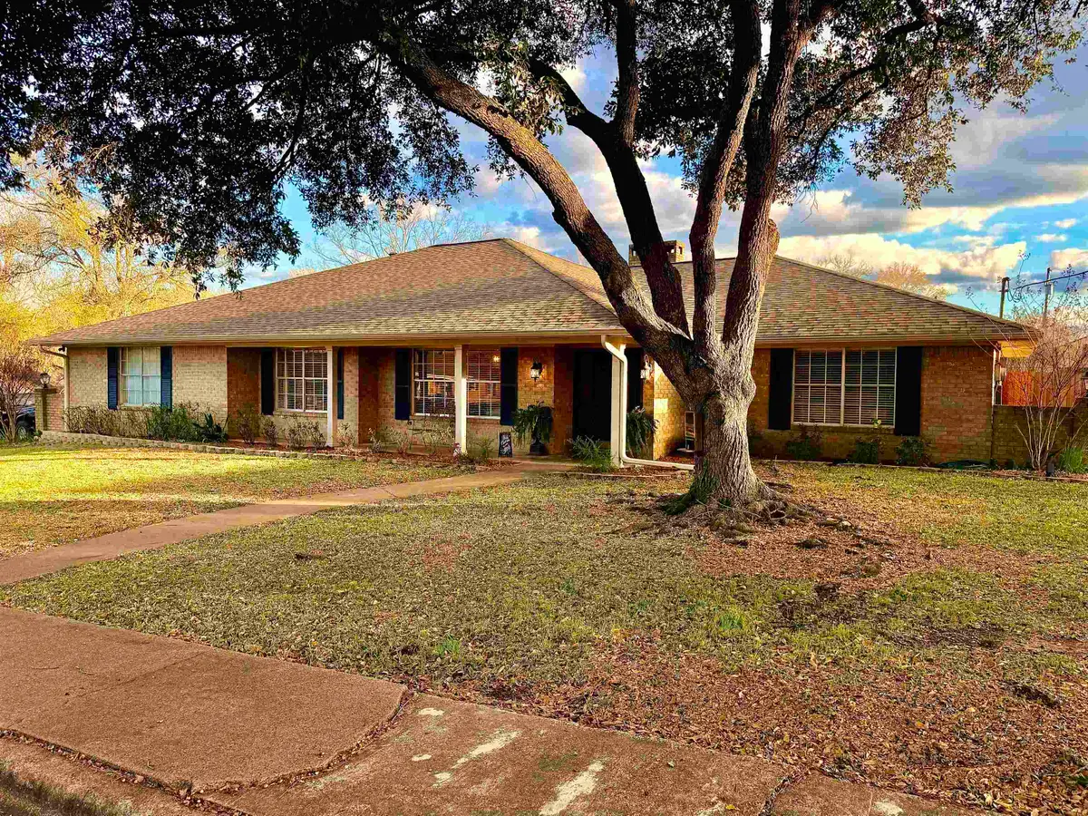 1201 Briarwood Trail, Henderson, TX 75654 - Image #1