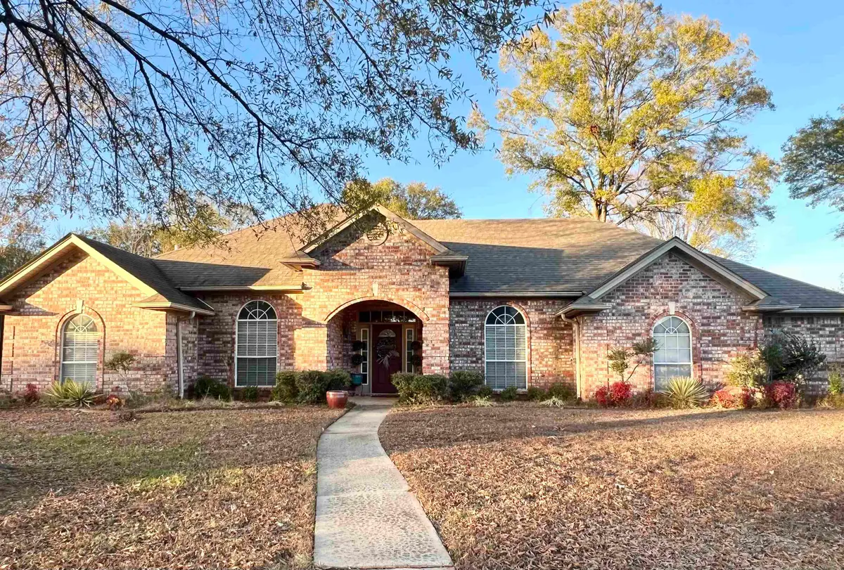 435 Whippoorwill Lane, Texarkana, TX 75501 - Image #1