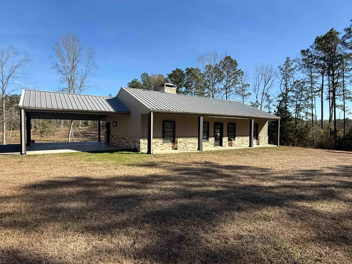 201 Tom Holland Rd, Lufkin, TX 75901 - Image #1