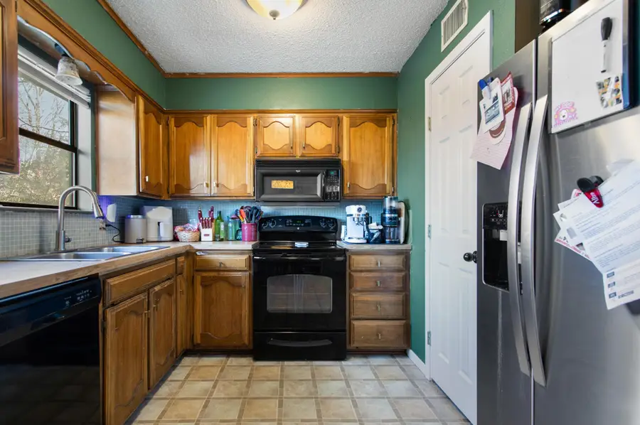 1106 Brad Circle, Lindale, TX 75771 - #3