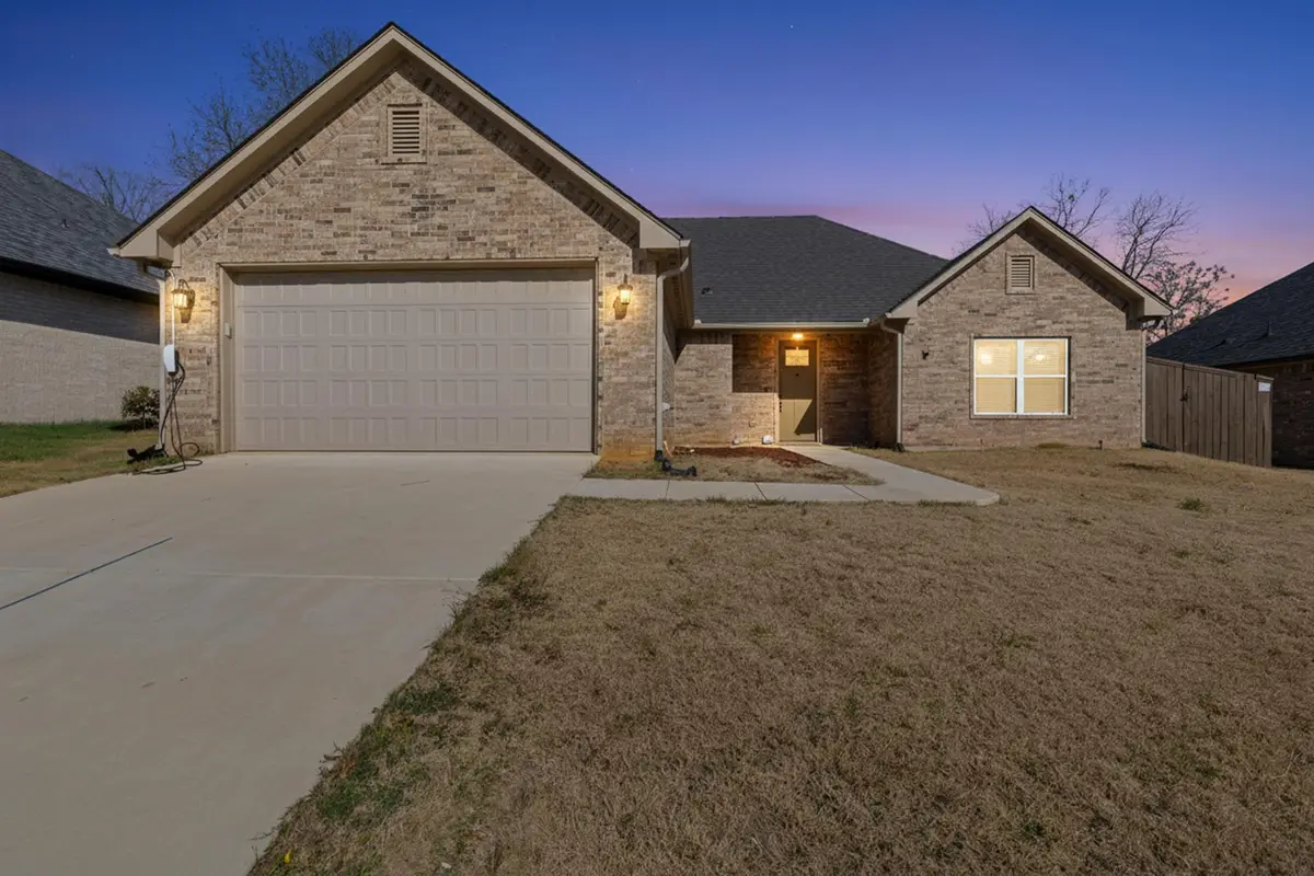 1005 Bucks Way, Longview, TX 75604 - Image #1