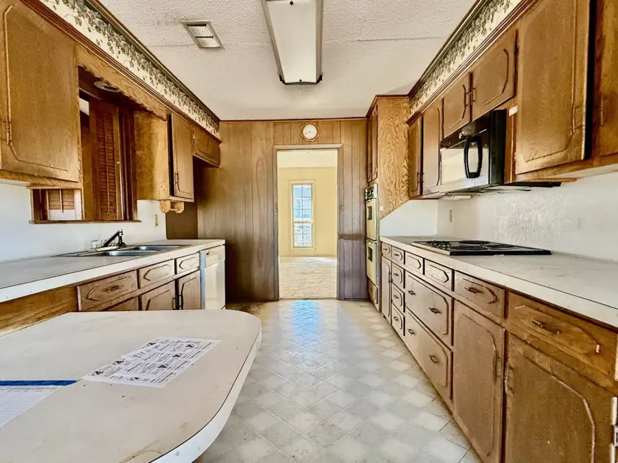 1009 Evergreen St., Longview, TX 75604 - Image #3