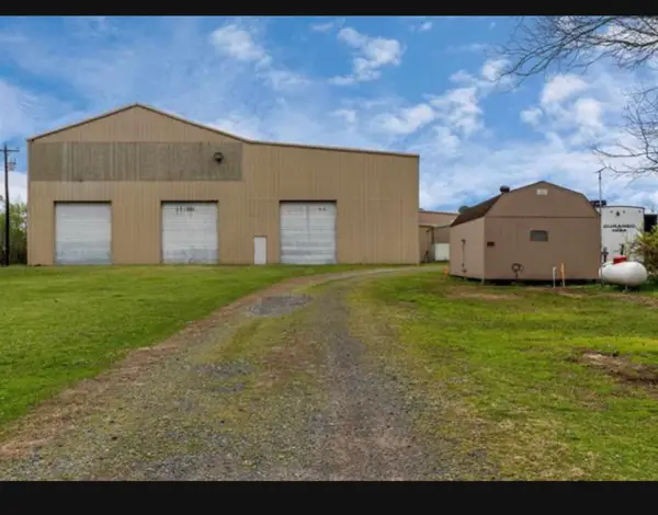 3867 Lansing Switch Rd, Longview, TX 75602