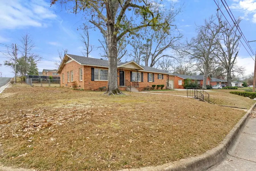 921 BARBARA, Tyler, TX 75701 - Image #2