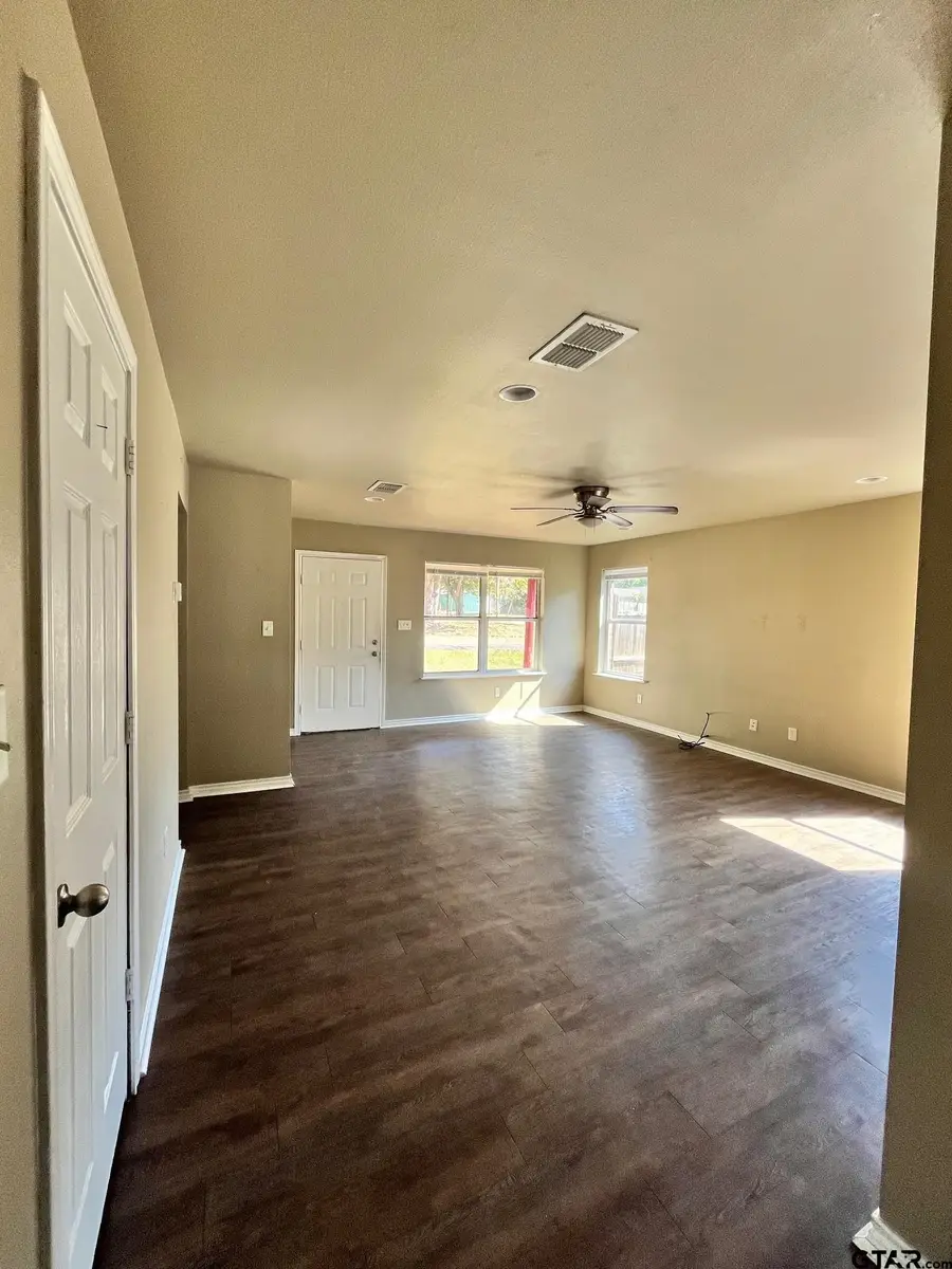 105 Beulah St Unit A, Troup, TX 75789 - Image #3