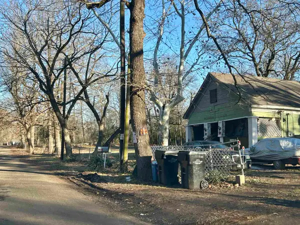 1408 Gay St., Longview, TX 75602