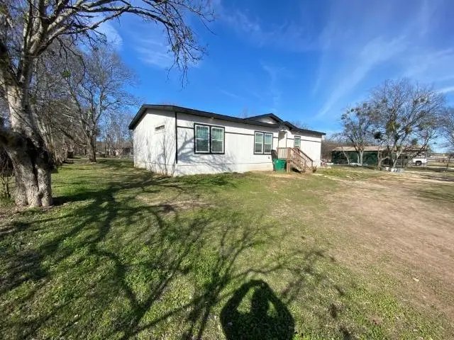 108 Pine St, Eddy, TX 76524 - #1