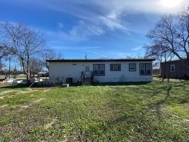 108 Pine St, Eddy, TX 76524 - #2