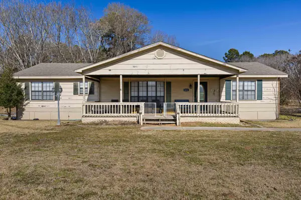 1604 W George Richey Road, Gladewater, TX 75647