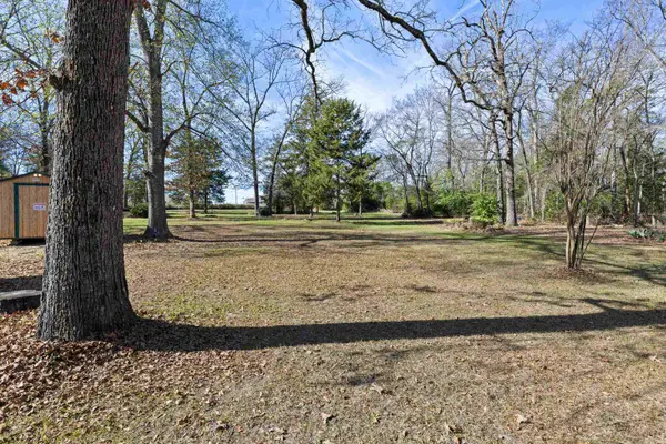 1009 DELIA, Longview, TX 75601