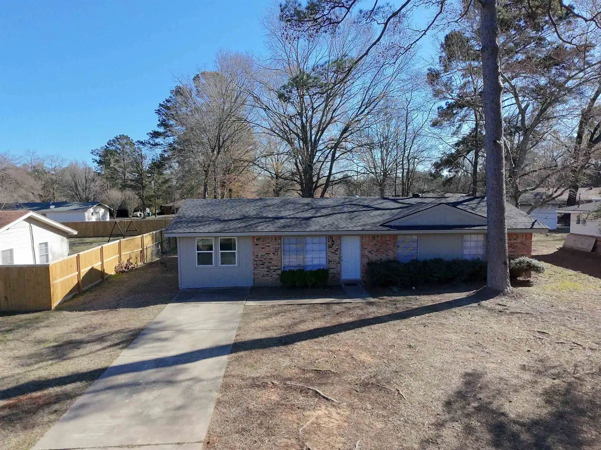 928 N Live Oak, Carthage, TX 75633 - #1