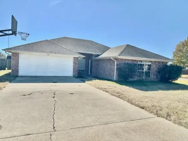 923 Red Bud, Bullard, TX 75757