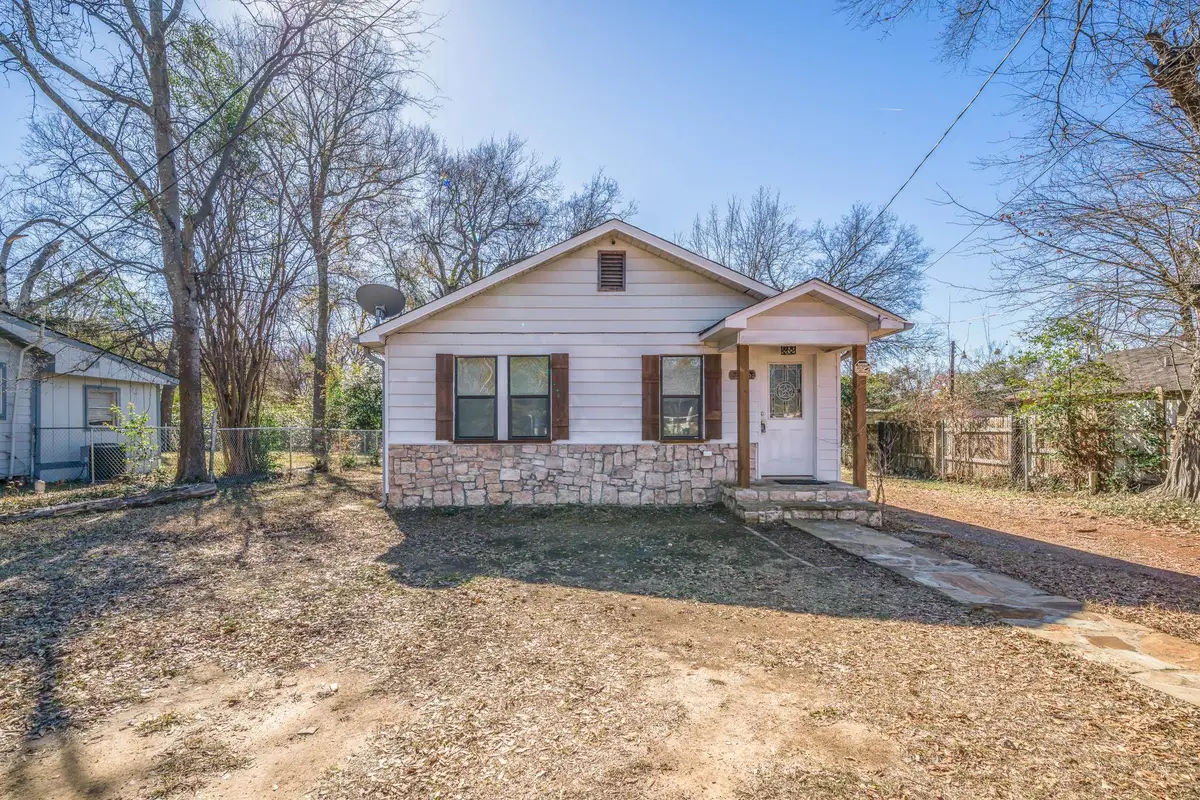 306 W Radio St, Longview, TX 75602 - Image #1