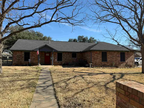 914 Woodson Dr, Caldwell, TX 77838-1373