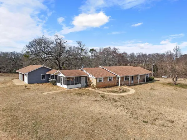 5010 Bobwhite, Gilmer, TX 75645