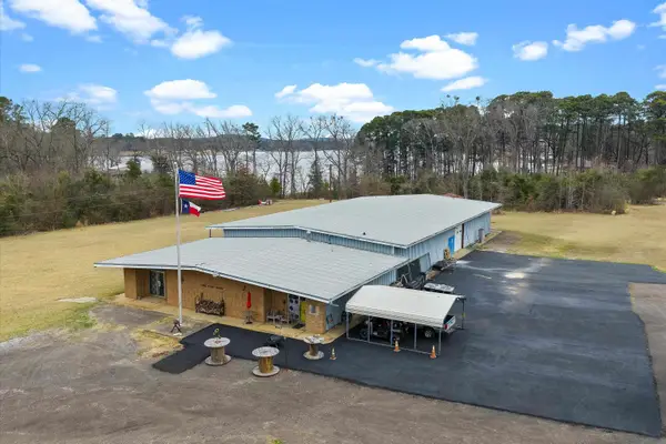 300 Martin St, Lone Star, TX 75668