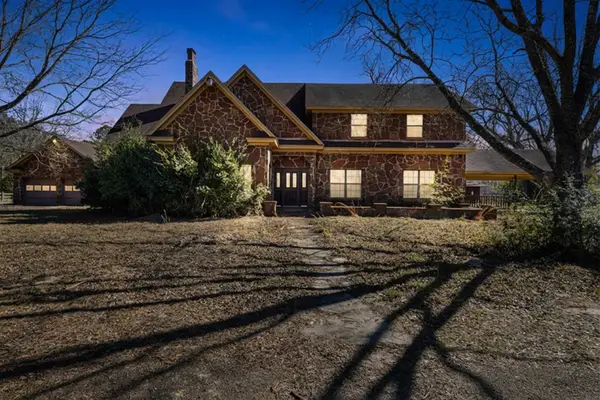 1231 Brown Rd, Longview, TX 75605