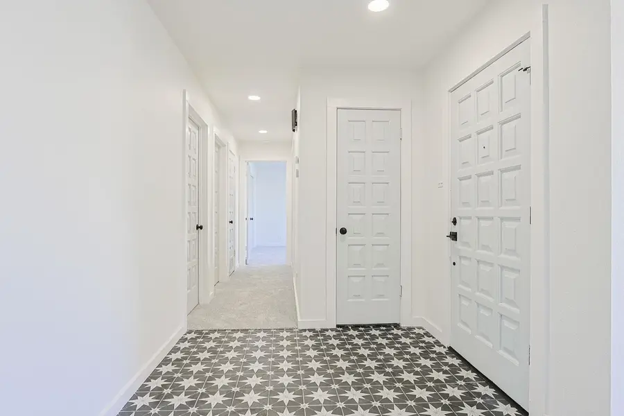 401 Kingsway Dr., Overton, TX 75684 - #3