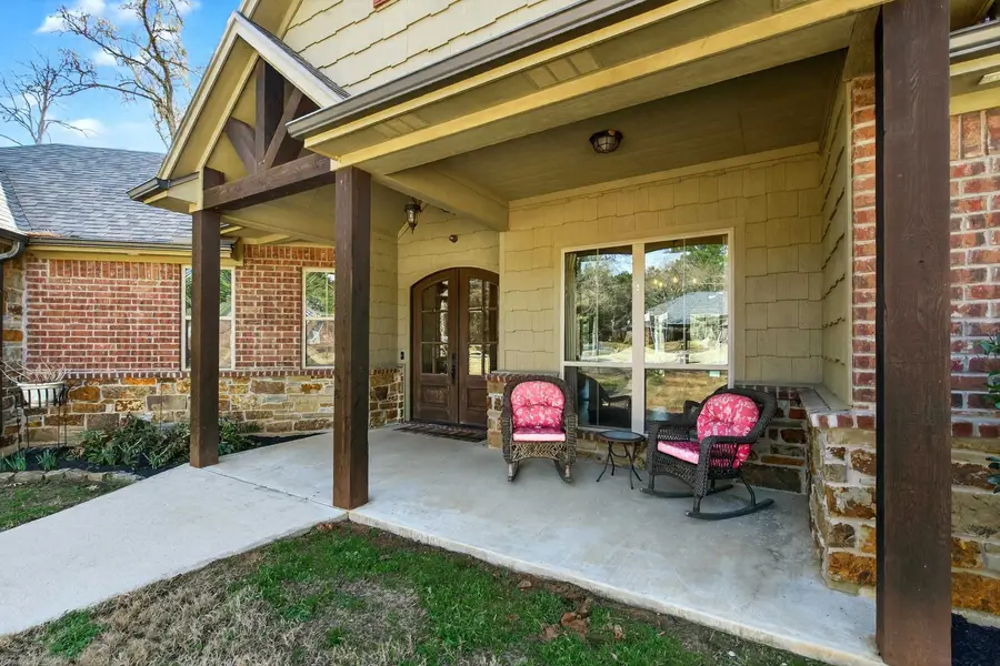 344 Stonebridge Ct., Gilmer, TX 75645 - #2