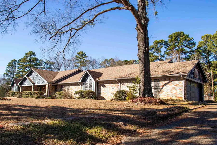 205 Cottonwood Trl, White Oak, TX 75693 - #2