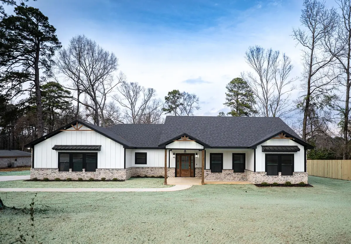 26B Cedar Hill Rd, Longview, TX 75605 - #1