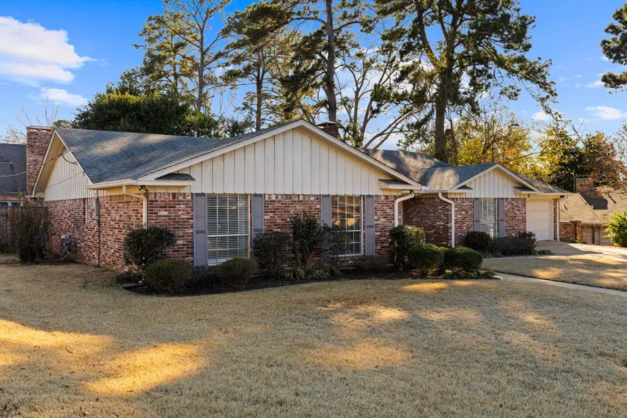 606 Ruthlynn Dr., Longview, TX 75605 - #2