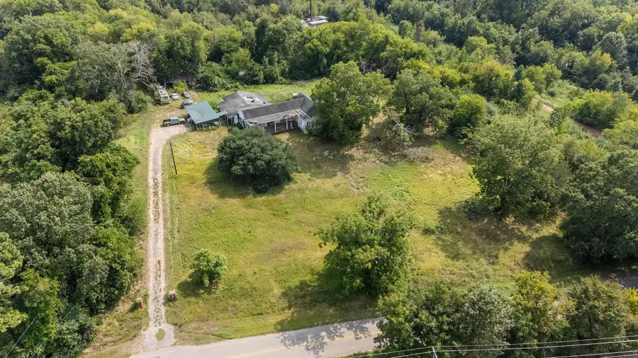 610 E Whitney, Tatum, TX 75691 - #2