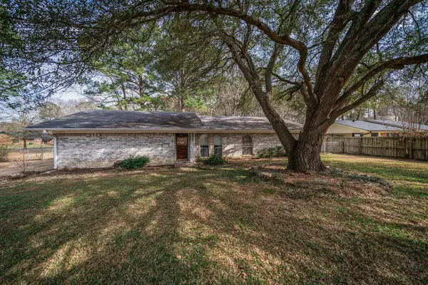 216 Mockingbird Lane, Gilmer, TX 75645