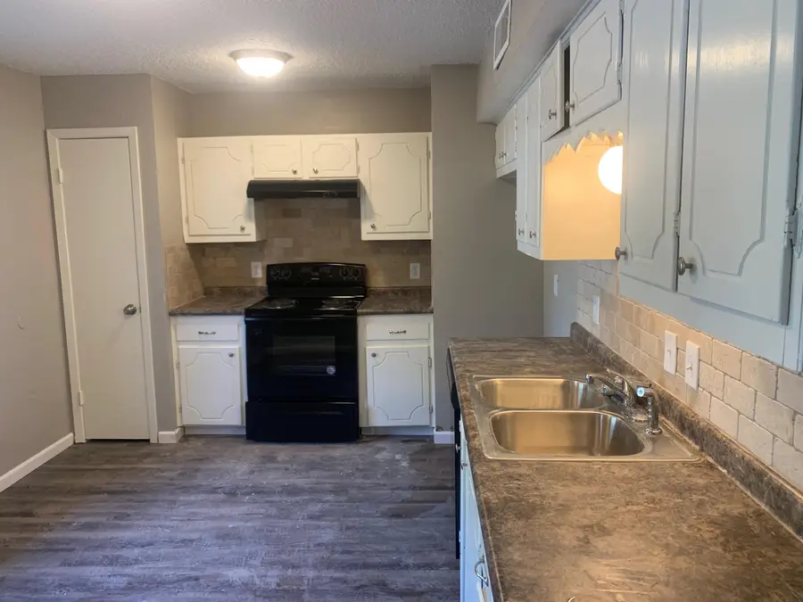 906 Harris, Kilgore, TX 75662 - #2