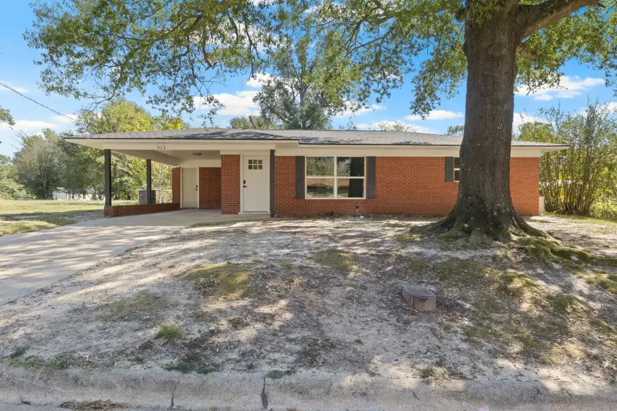 312 Willow, Hughes Springs, TX 75656 - #2